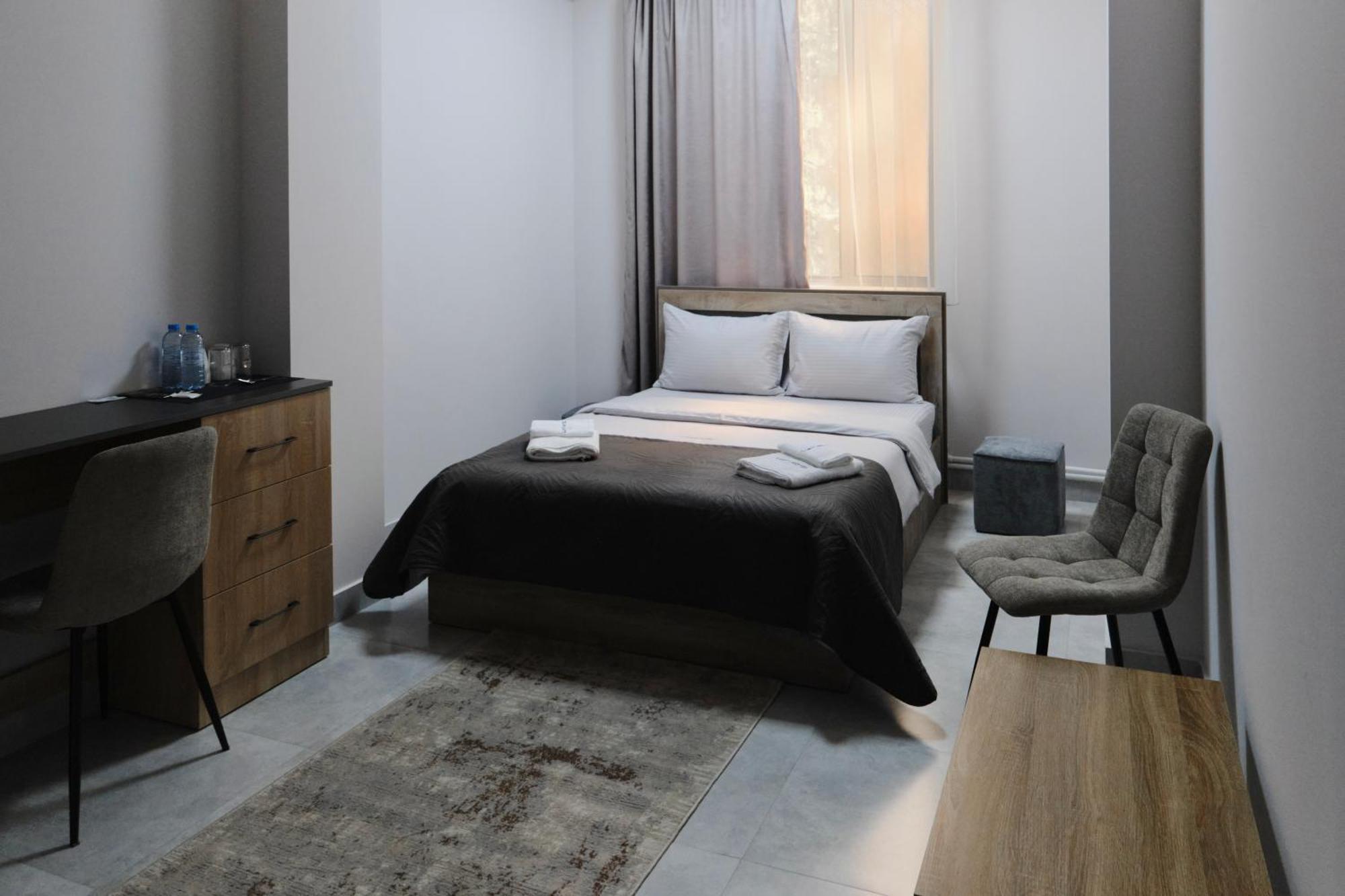 Loft Family Hotel Ijevan Exteriör bild